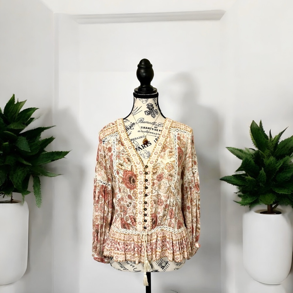 Spell and the Gypsy Zahara Blouse - Picture 6 of 12